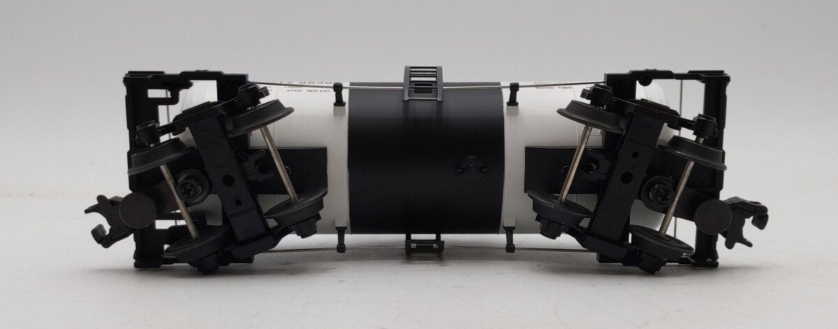 MTH 20-96015 O Gauge Geigy 8,000 Gallon Tank Car #88383 NIB