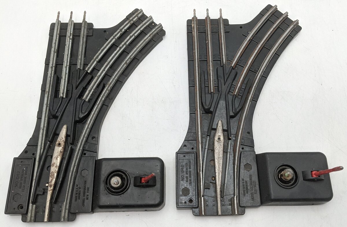 Lionel 042 O Gauge Right Hand Postwar Manual Control Switches (2) VG