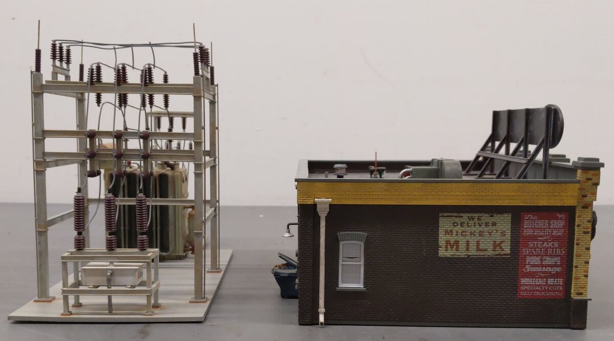 Landmark Structures & Other HO Scale Assorted Accessory Buildings [2] VG
