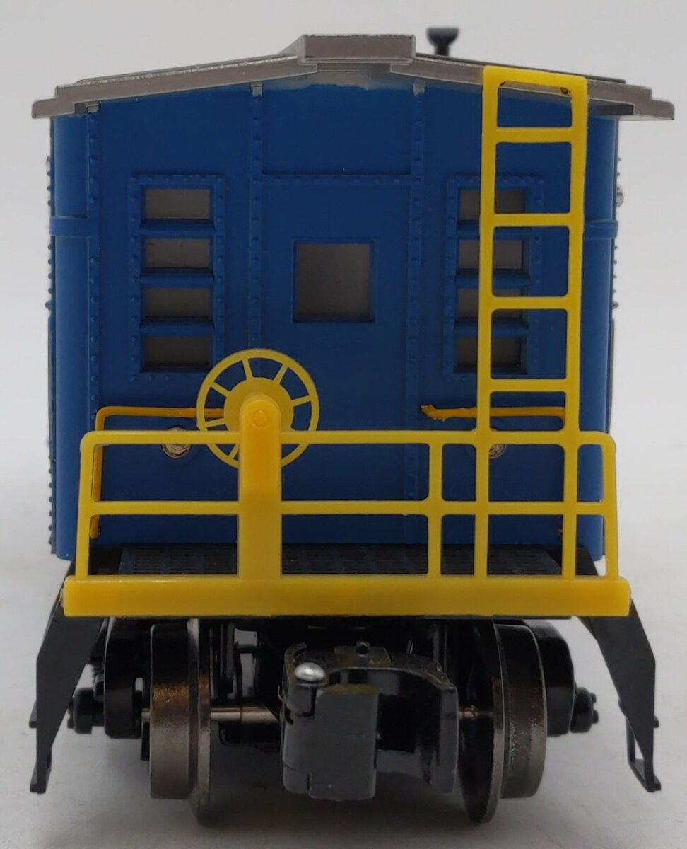 Menards 275-9118 O Gauge Santa Fe Caboose w/ Lights #7085 EX