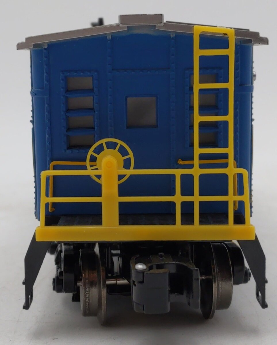 Menards 275-9118 O Gauge Santa Fe Caboose w/ Lights #7085 EX