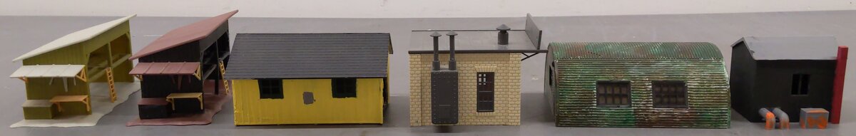 Lionel & Other HO Assorted Accessory Buildings [6] VG