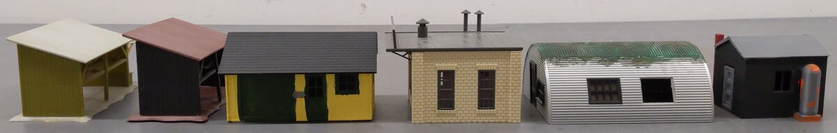 Lionel & Other HO Assorted Accessory Buildings [6] VG
