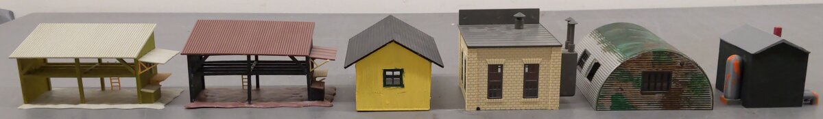 Lionel & Other HO Assorted Accessory Buildings [6] VG