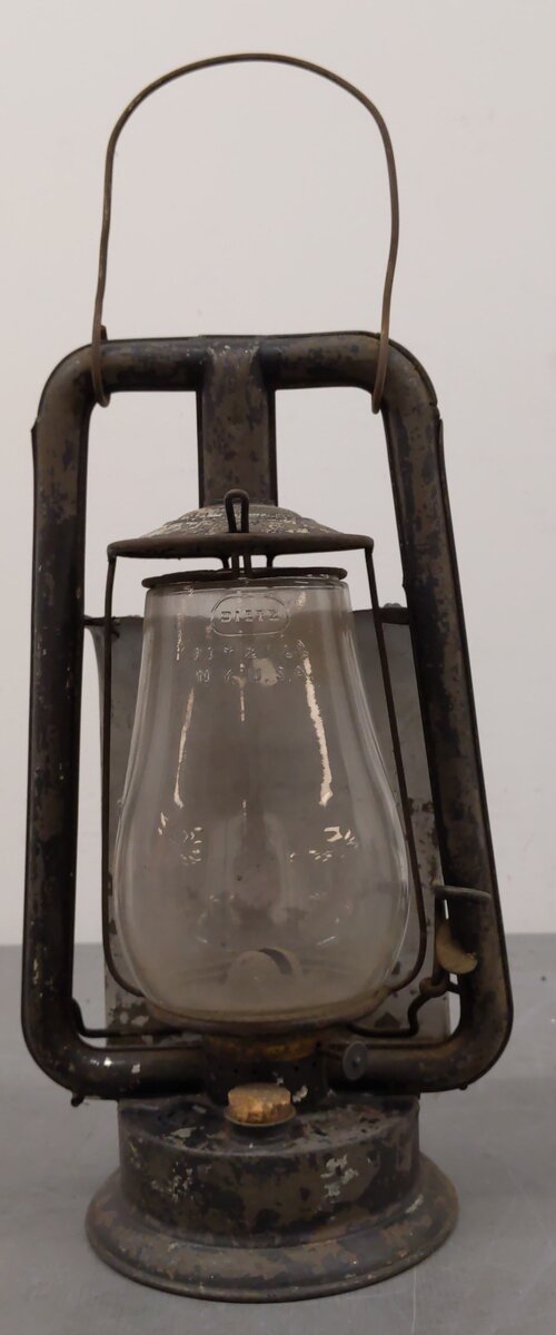 Rayo VINTAGE #80 Dash Lantern w/Dietz Globe VG