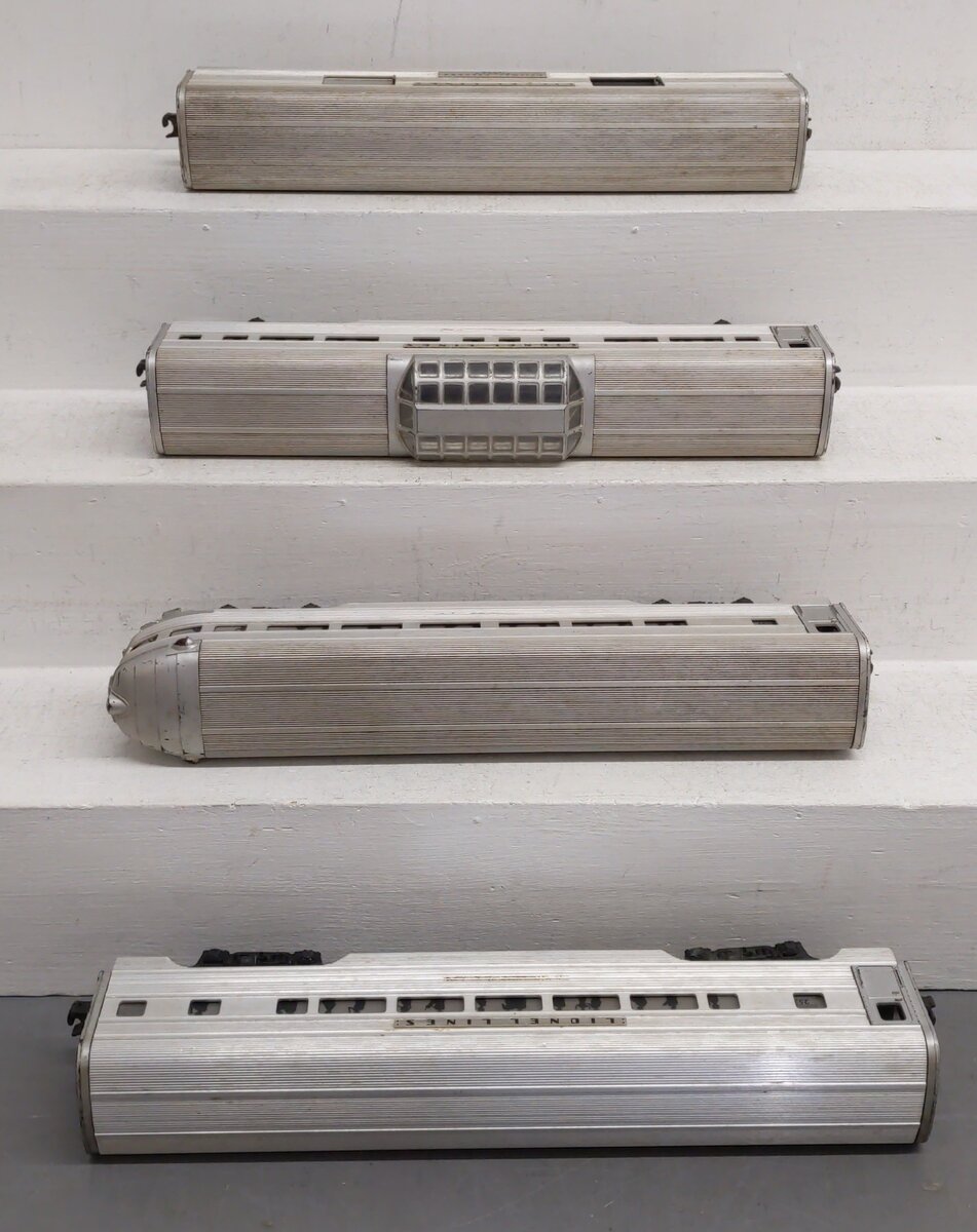 Lionel Vintage O Gauge Silver Series Lionel Line Passenger Set [4] VG