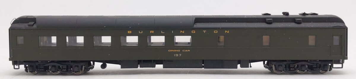 Walthers 932-10153 HO Scale Custom CBQ Heavyweight Diner Car #197 EX