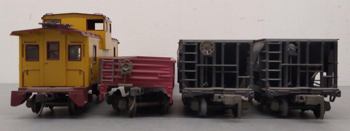 Atlas O Scale 2-Rail Assorted Freight Cars [4]