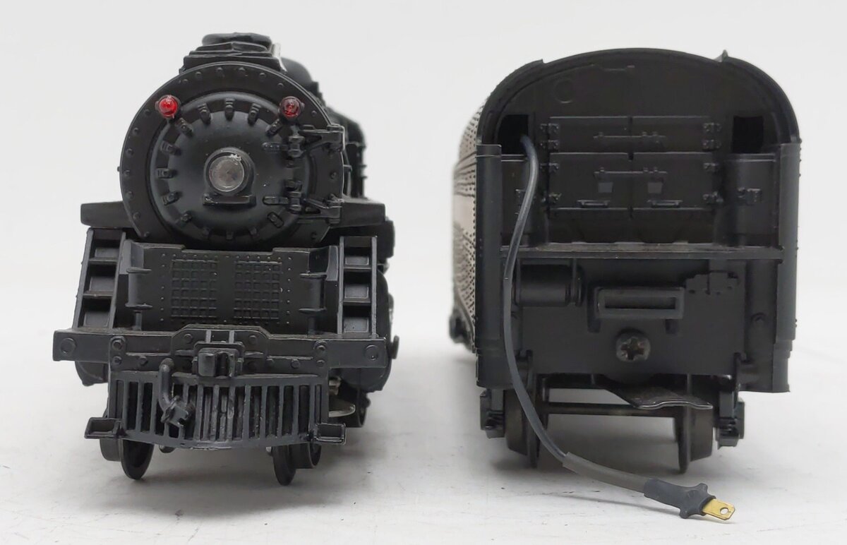 Lionel 6-8305 O Gauge Milwaukee 4-4-2 Steam Locomotive & Tender EX