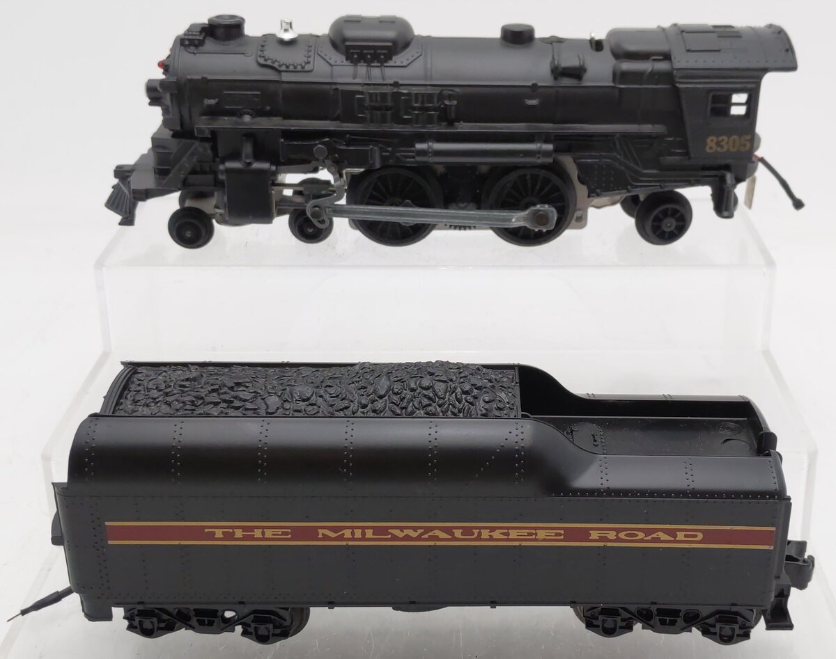 Lionel 6-8305 O Gauge Milwaukee 4-4-2 Steam Locomotive & Tender EX
