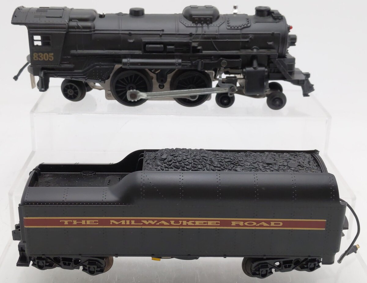 Lionel 6-8305 O Gauge Milwaukee 4-4-2 Steam Locomotive & Tender EX