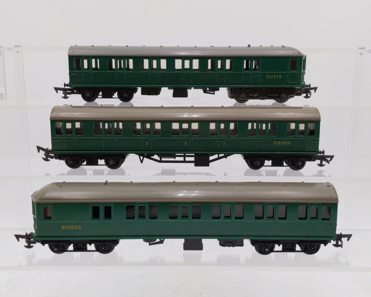 Tri-Ang Assorted OO Scale London Midland & Scottish Motor Coach & Coach cars [3] EX/Box