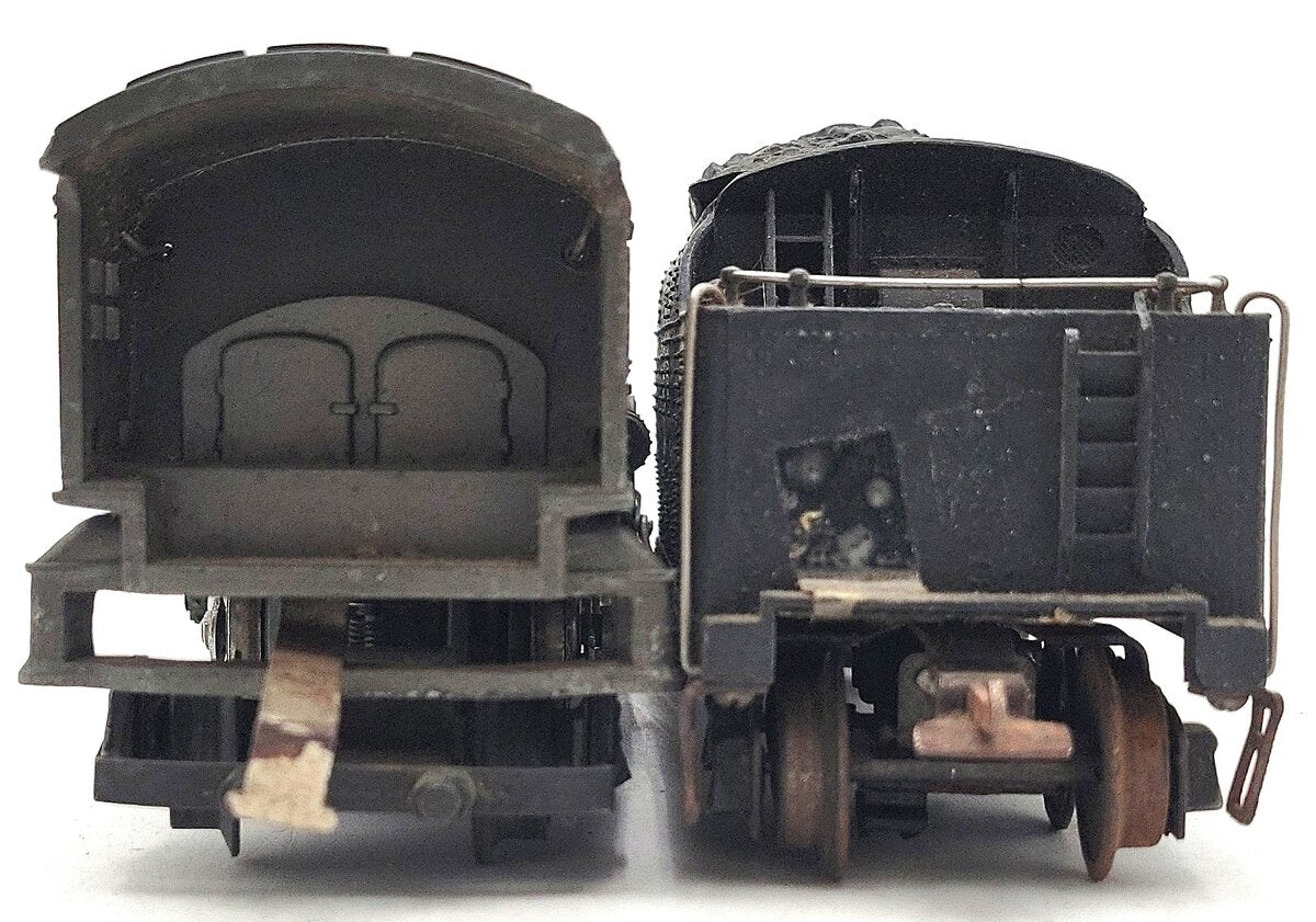 Lionel 224E Vintage O Diecast 2-6-2 Steam Locomotive w/ 2235W Tender