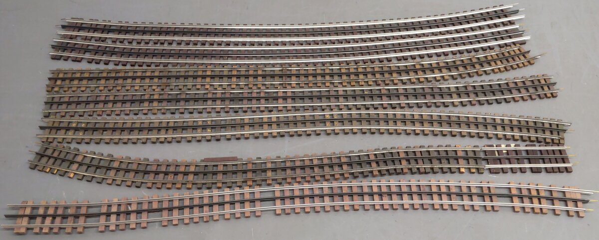 Assorted O Gauge Flex Track Sections [7]