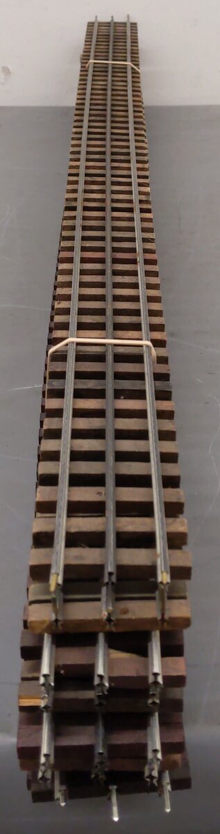 Assorted O Gauge Straight Track Sections [8]