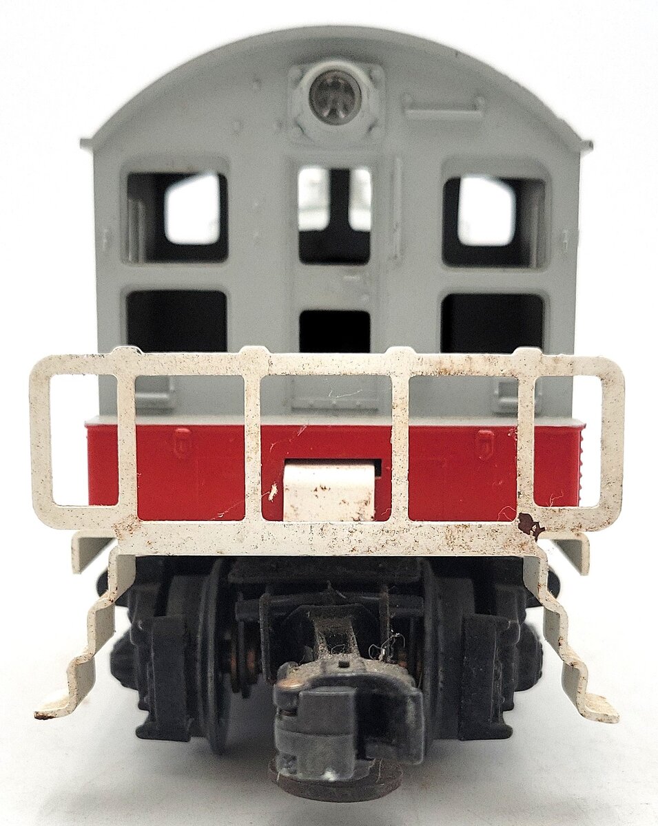 Lionel 6-8057 O Gauge Burlington SW1 Switcher #8057 VG