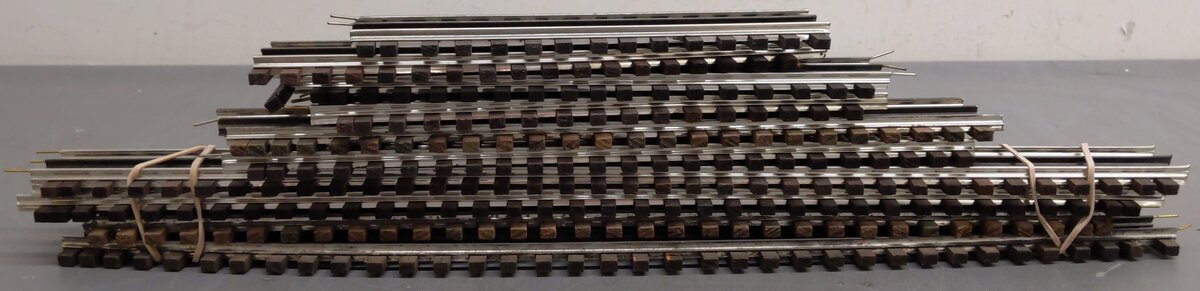 Assorted O Gauge Straight Track Sections [10]