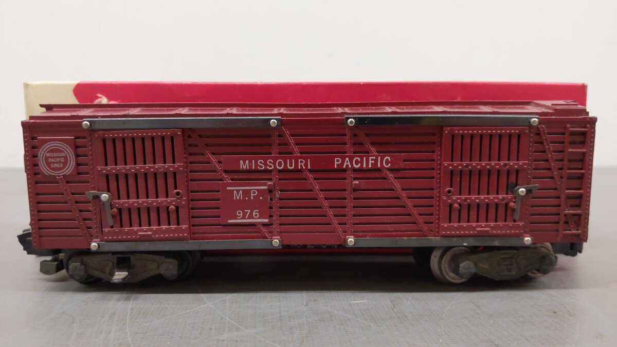 American Flyer 771 Vintage S Operating Cattle Stockyard/Box