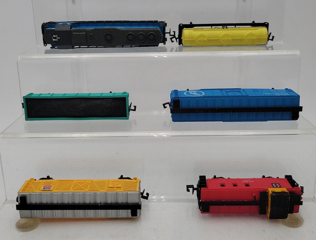 Bachmann 4026 N Santa Fe GP-40 Diesel 5 Car Set EX/Box