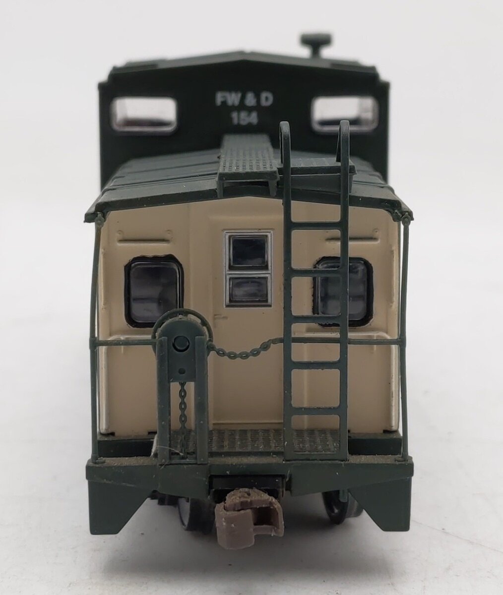 Atlas 1928 HO Scale Burlington Northern Extended Vision Caboose #154 EX