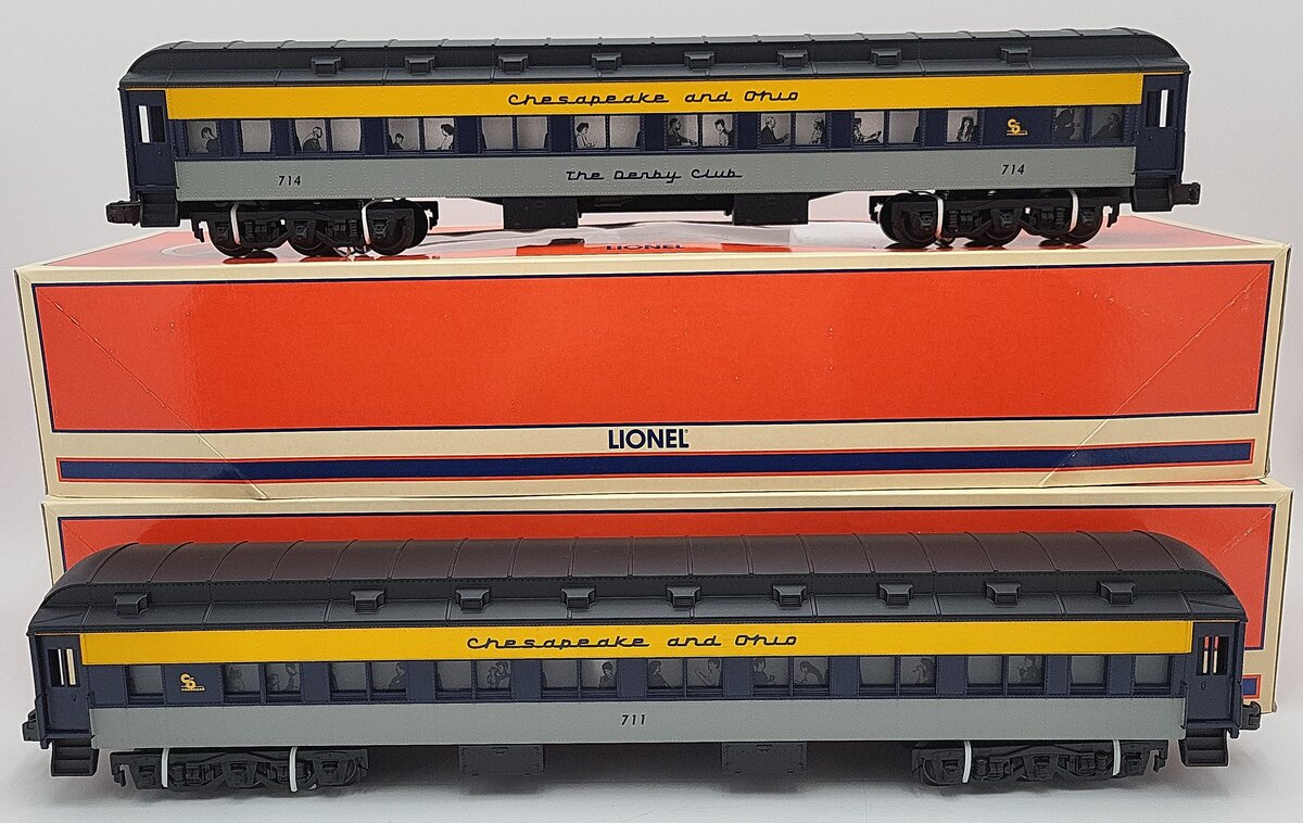 Lionel 6-29010 O Gauge Chesapeake and Ohio Heavyweight Passenger Car (Set of 2) LN/Box