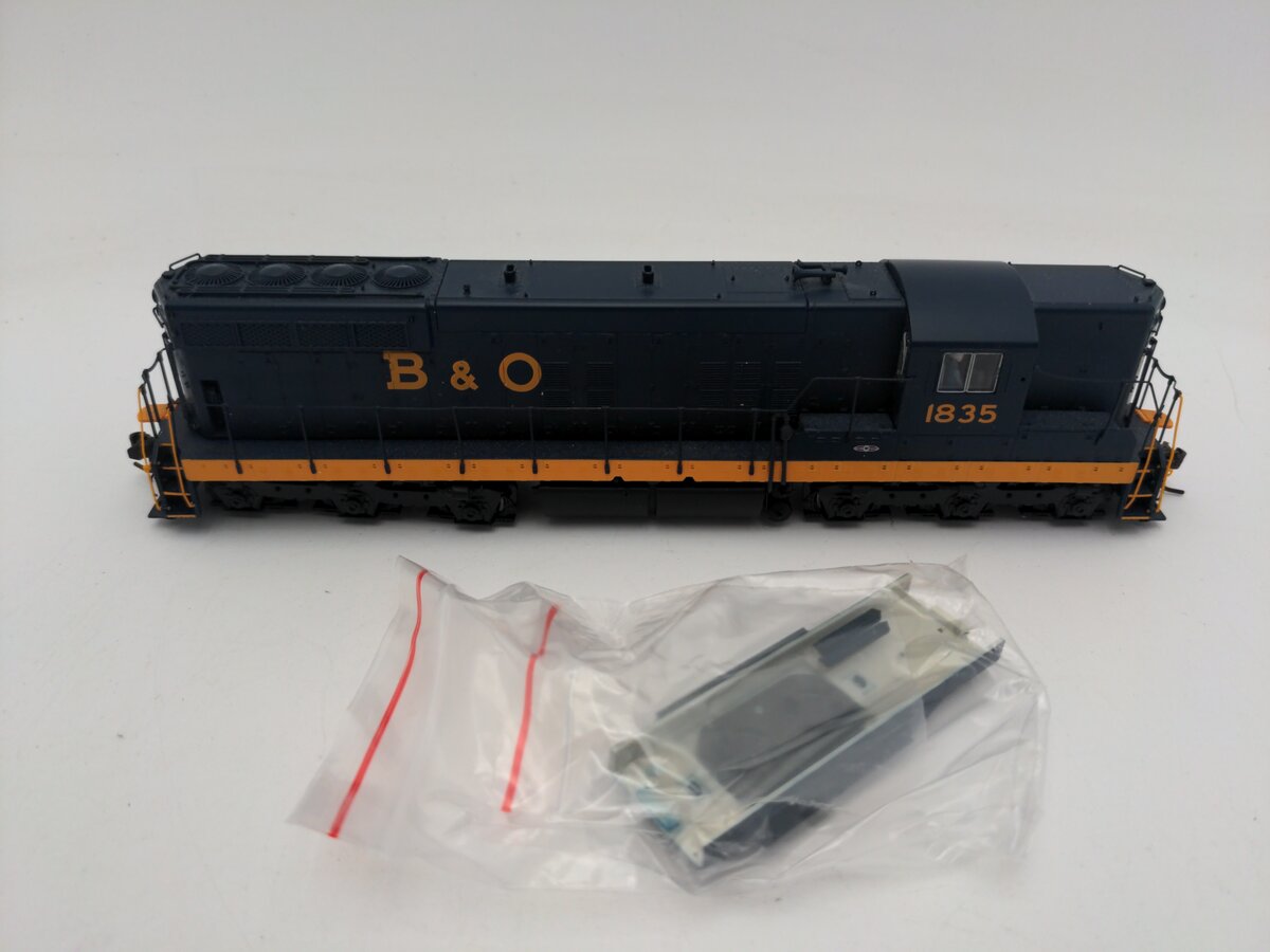 Broadway Limited 2405 HO Scale Baltimore & Ohio EMD SD9 Paragon2™ Sound DC #1835 EX/Box