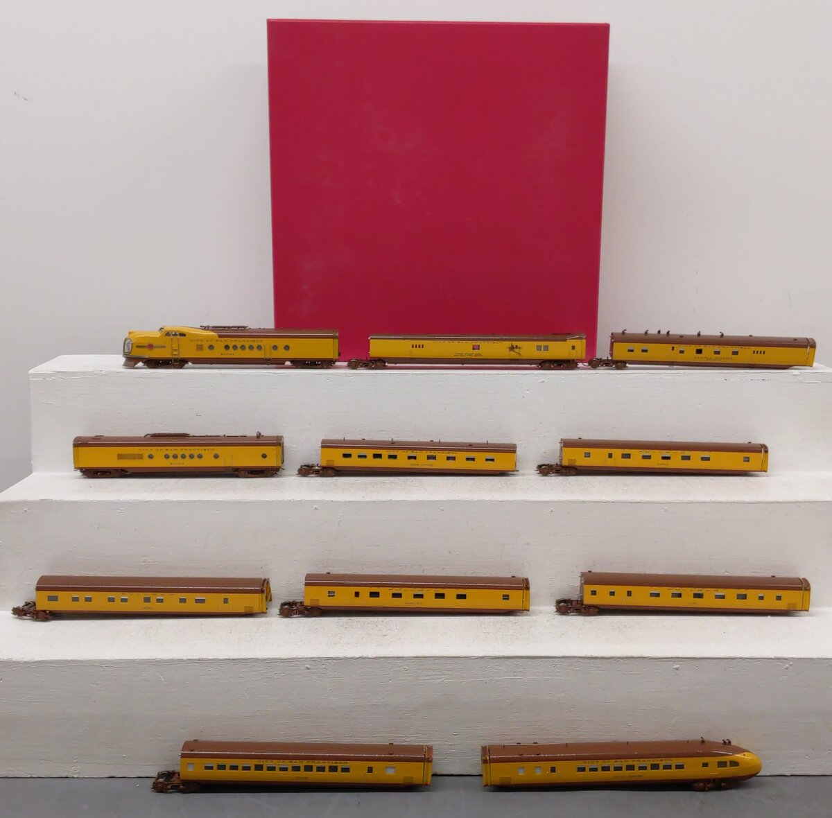 The Coach Yard TCY 1392 HO Brass UP Union Pacific M-10004 9 Cars 2 Motive Set EX/Box