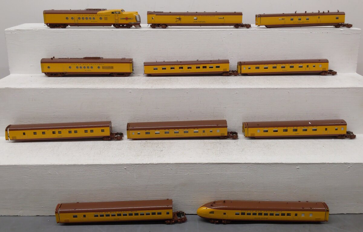 The Coach Yard TCY 1392 HO Brass UP Union Pacific M-10004 9 Cars 2 Motive Set EX/Box