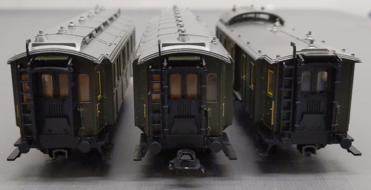 Marklin 43973 German State RR 3-Car Passenger Set VG/Box