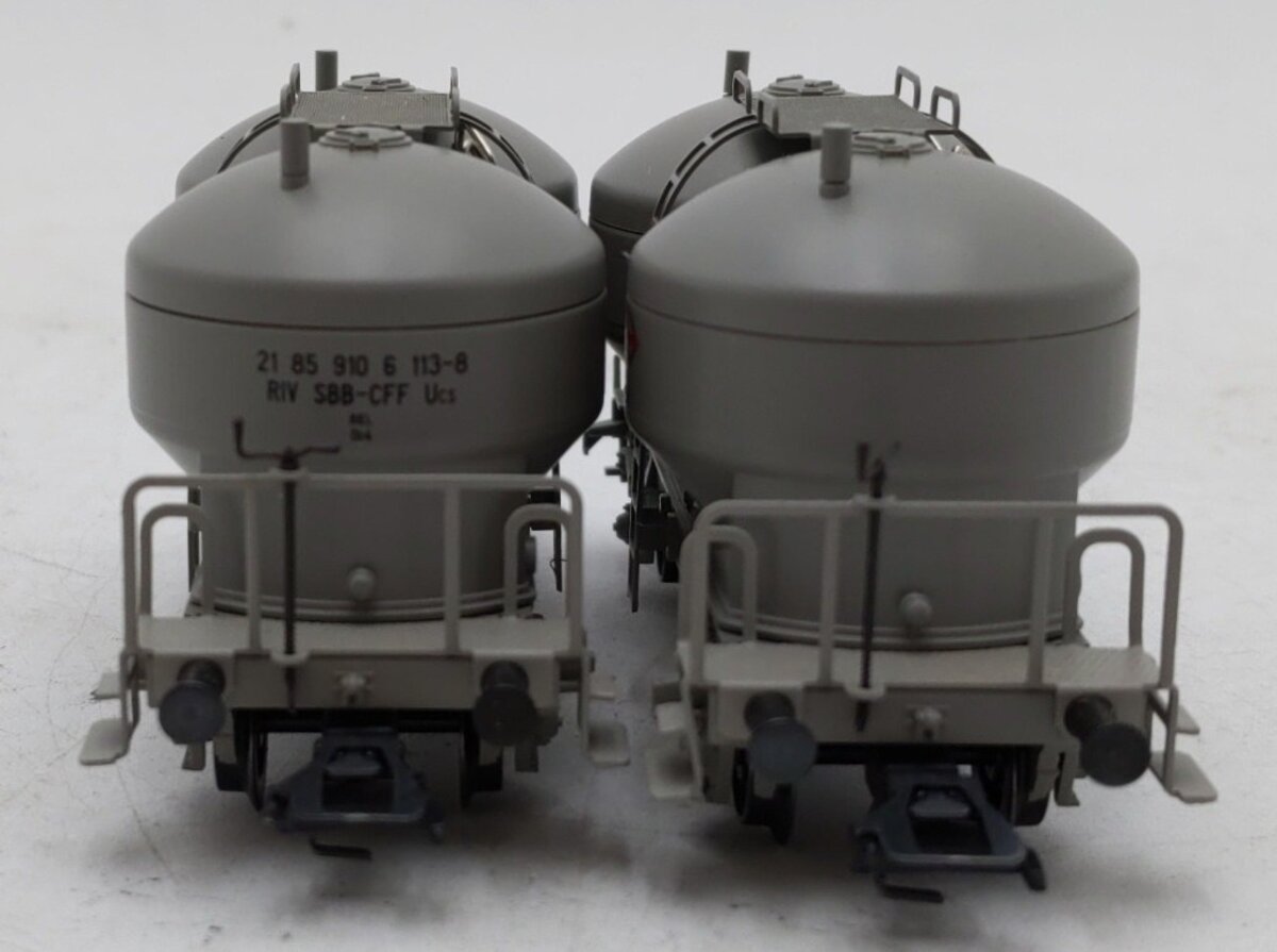 Marklin 47613 HO Scale Set of 2 Silo Container Cars LN/Box