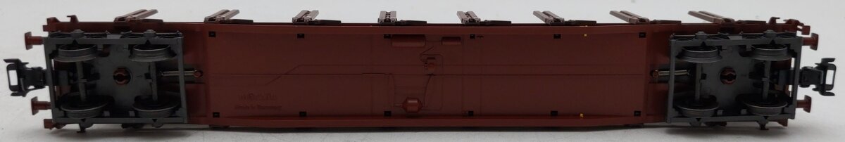 Marklin 47711 HO Flatcar w/Stakes & Log Load LN/Box