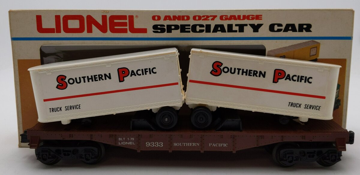 Lionel 6-9333 O Gauge Southern Pacific Flatcar with 2 Trailers #9333 VG/Box