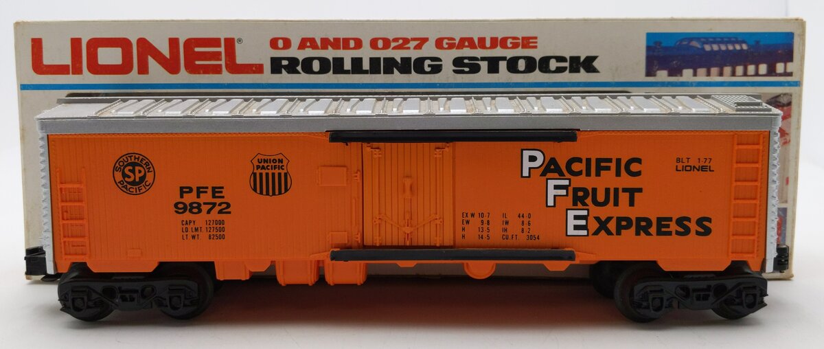 Lionel 6-9872 O Gauge Pacific Fruit Express Billboard Reefer Car LN/Box