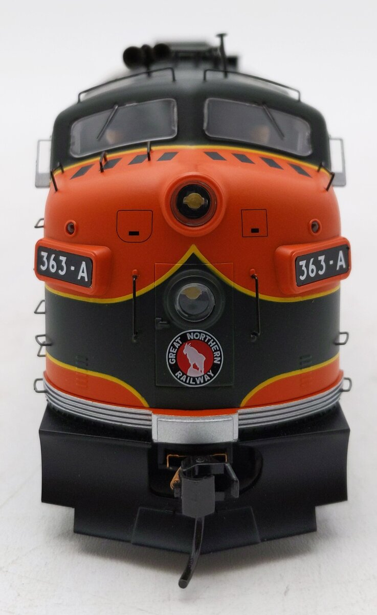 Walthers 920-40587 HO Great Northern F7A Diesel Locomotive w/ DCC & Sound #363-A LN/Box