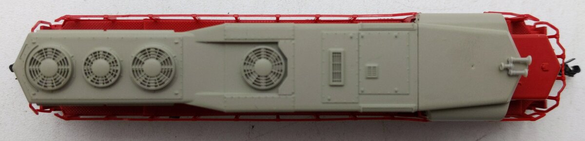 Atlas 47502 N Scale Burlington GP-30 Diesel Engine #975 EX/Box