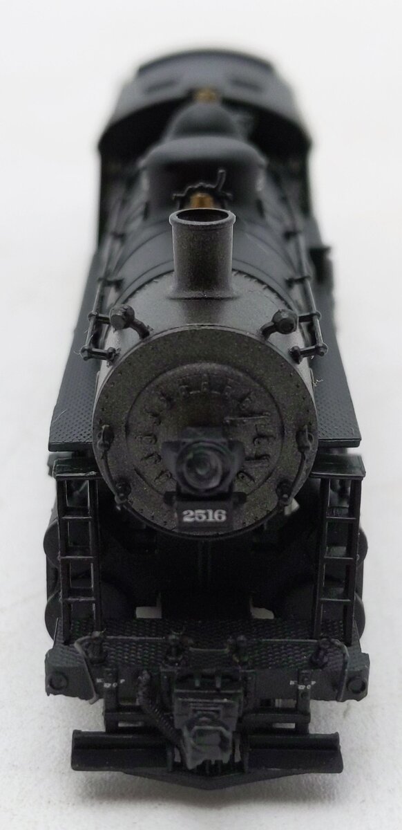 Spectrum 81171 N Santa Fe 2-8-0 Steam Locomotive and Tender #2516 LN/Box