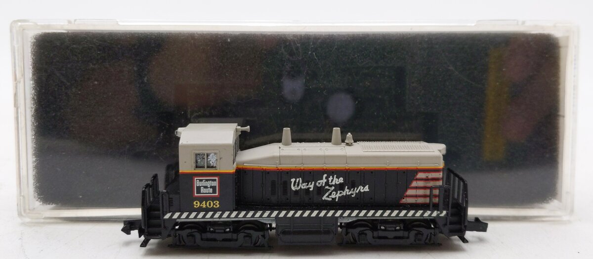 Con-Cor 0001-005014 N Scale Burlington SW-1200 Powered Locomotive #9403 EX/Box