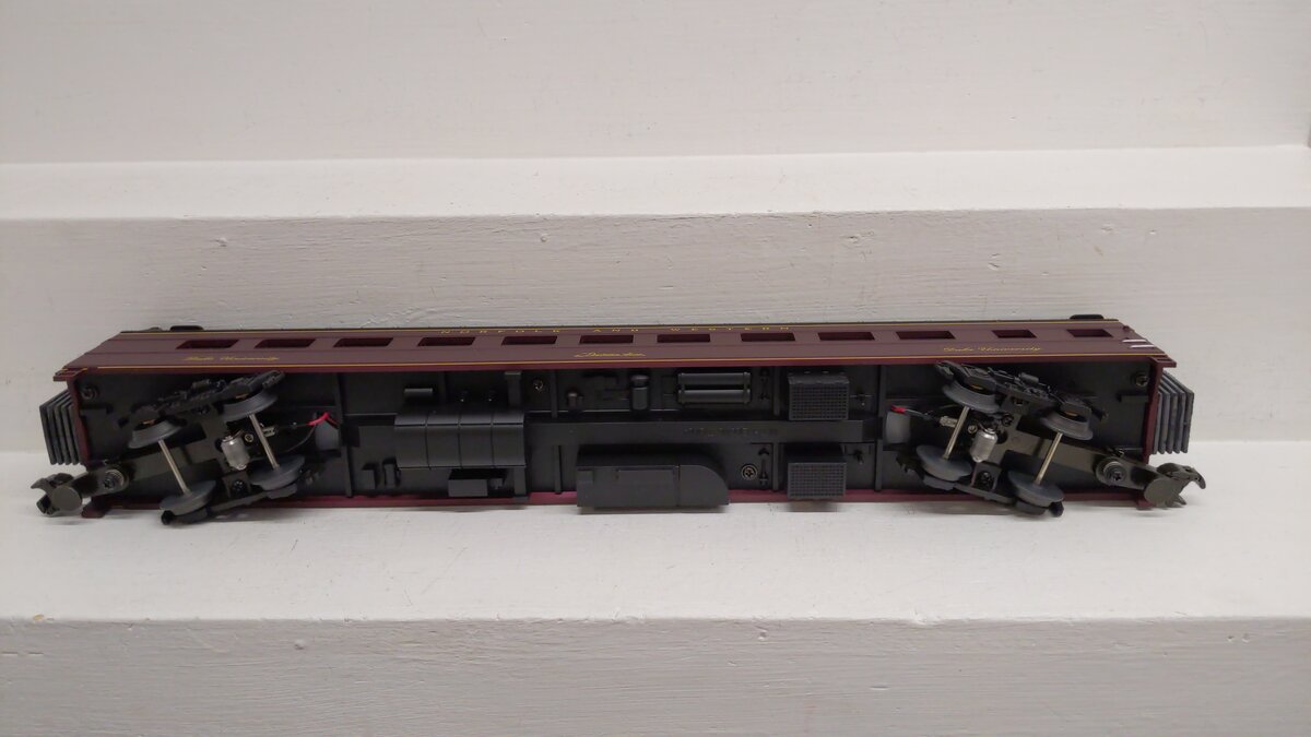 MTH 20-6614 O Gauge Norfolk & Western 2-Car 70' ABS Sleeper/Diner Passenger Set EX/Box