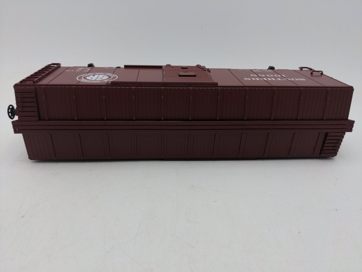 MTH 20-93932 O Gauge Southern 40' AAR Box Car #10069 LN/Box