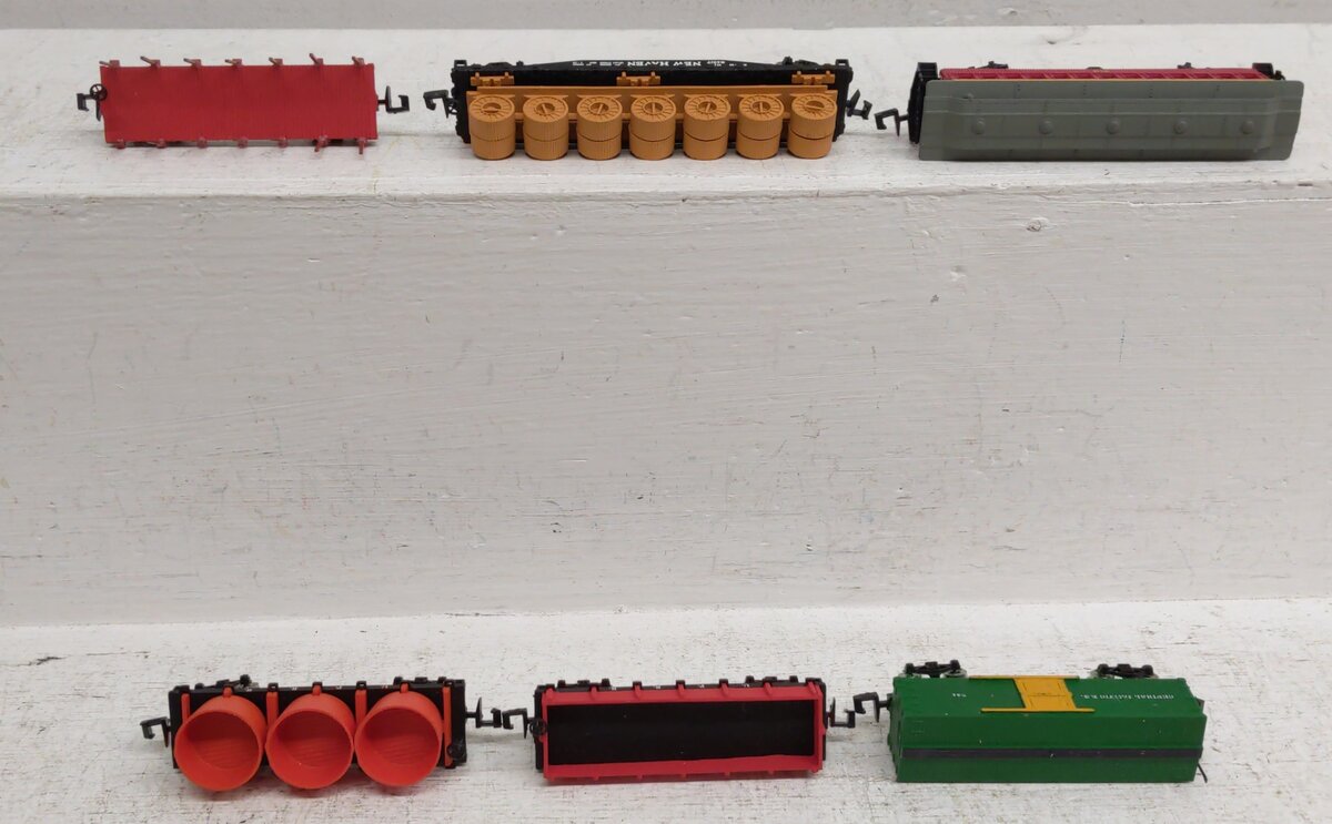 Bachmann N Scale Assorted Freight Cars [6] EX/Box