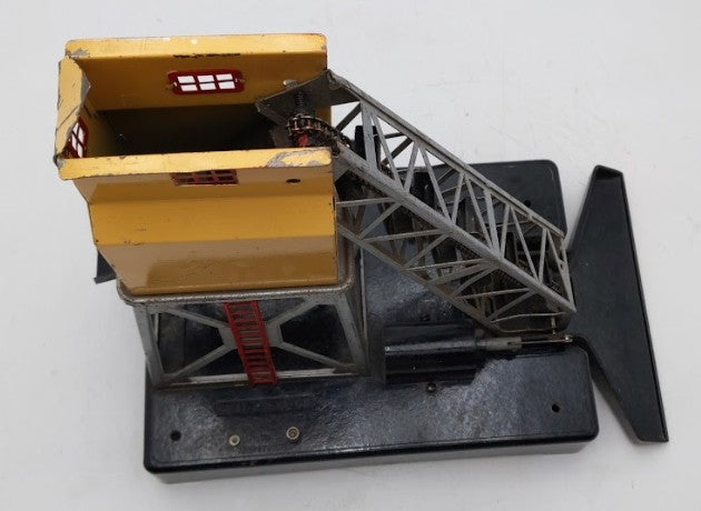 Lionel 97 Vintage O Operating Coal Elevator Loader