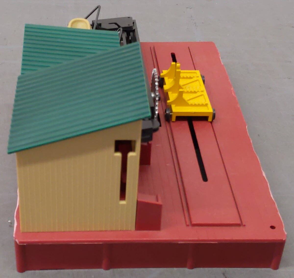 Lionel 4-2321 O Gauge Operating Sawmill VG/Box