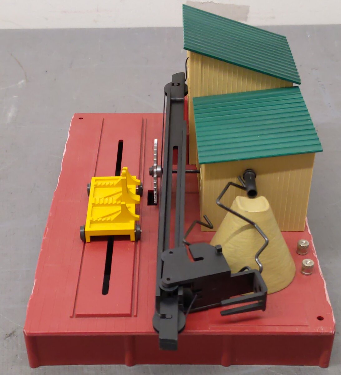 Lionel 4-2321 O Gauge Operating Sawmill VG/Box