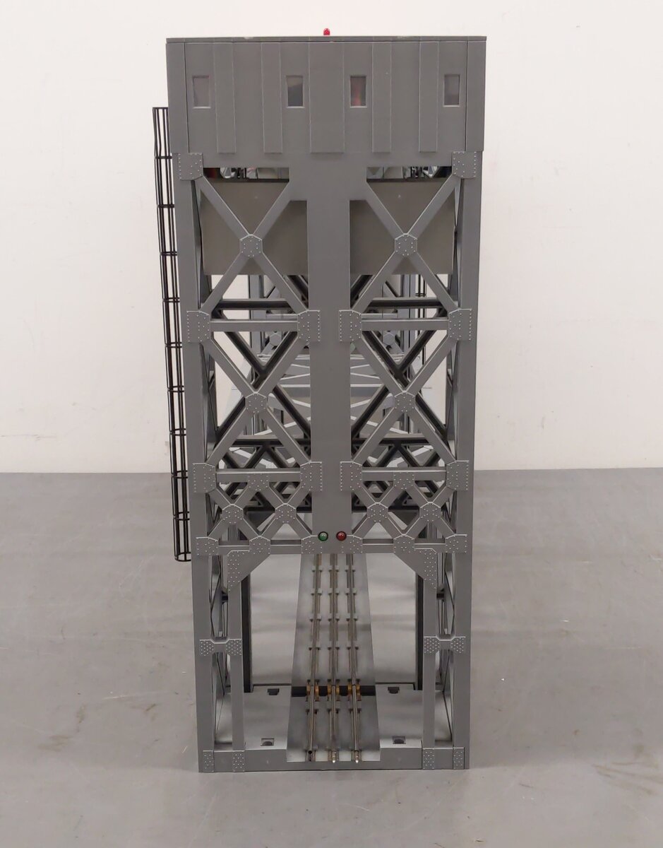 Lionel 6-12782 Operating Lift Bridge with Bell & Lights EX/Box