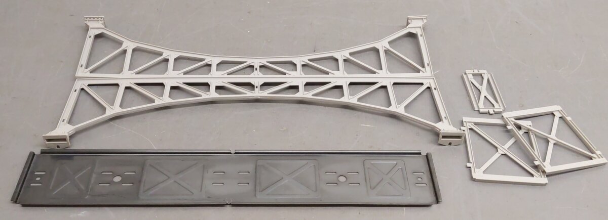 Lionel 6-12770 O Gauge Arch Under Bridge Kit EX/Box