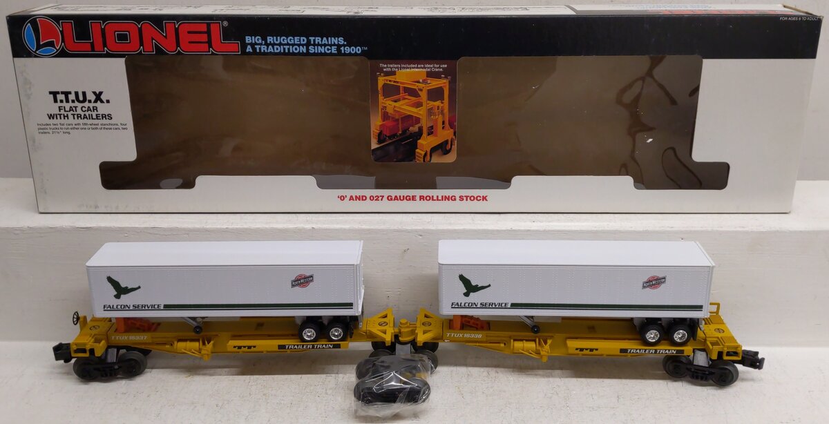 Lionel 6-16334 O Chicago & Northwestern TTUX Flat Cars with Trailers EX/Box