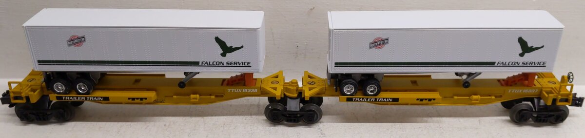 Lionel 6-16334 O Chicago & Northwestern TTUX Flat Cars with Trailers EX/Box