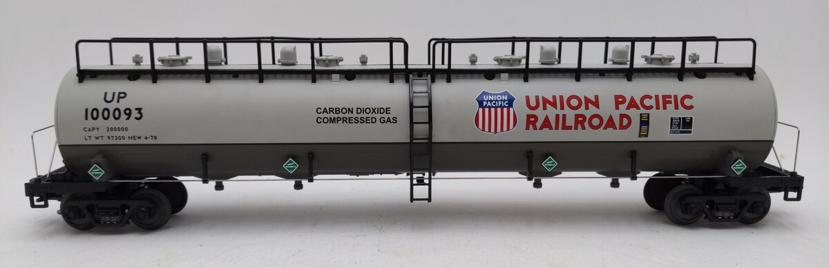 MTH 20-90022A O Gauge Union Pacific 20,000 Gallon 4-Compartment Tank #100093 EX/Box