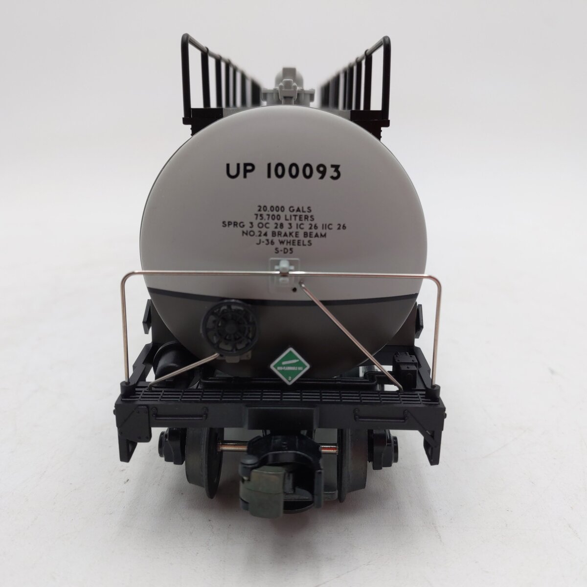 MTH 20-90022A O Gauge Union Pacific 20,000 Gallon 4-Compartment Tank #100093 EX/Box