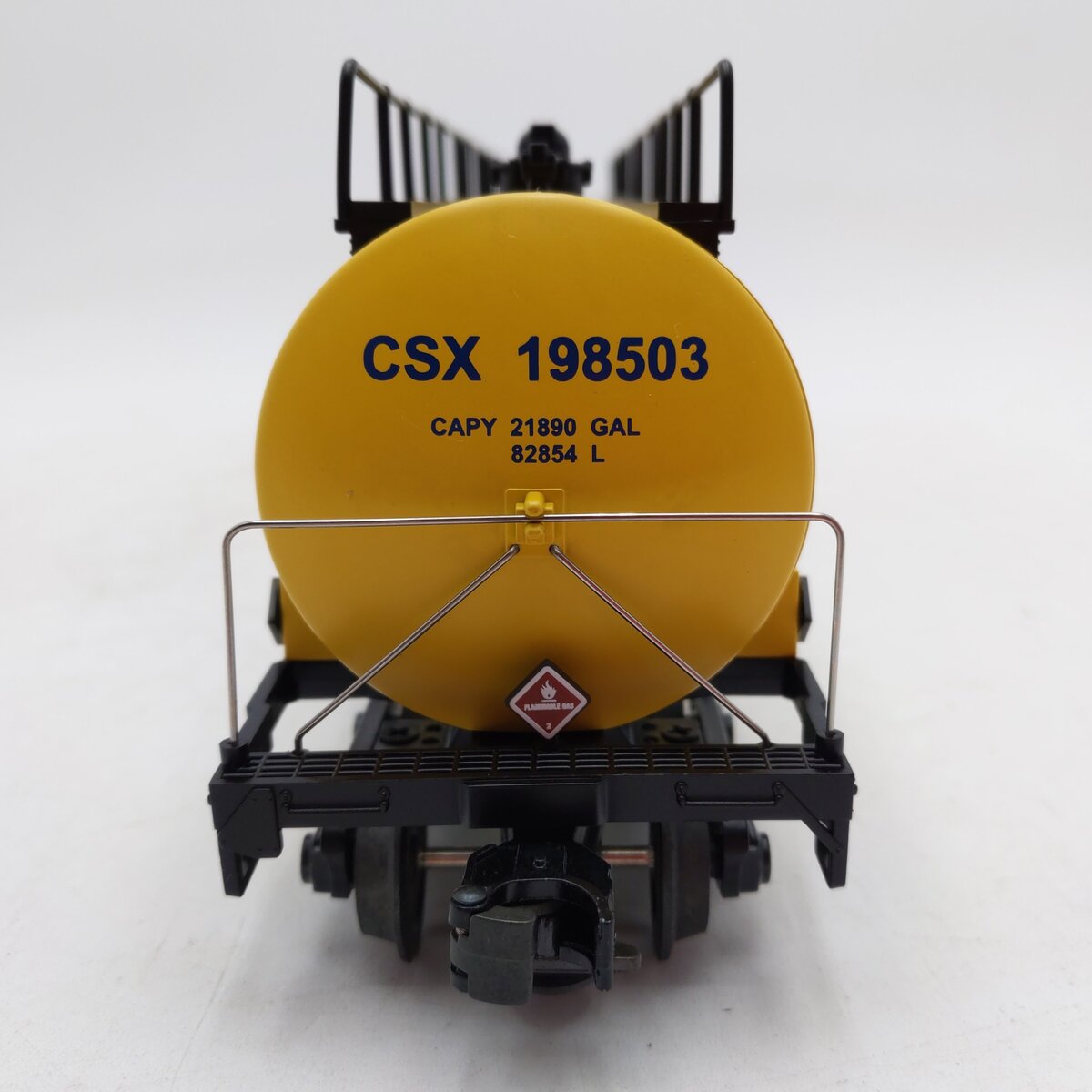 MTH 20-96023 O CSX 20,000 Gallon 4-Compartment Tank Car #198503 EX/Box